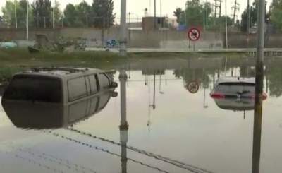 Por lluvias, se desborda Gran Canal en Ecatepec