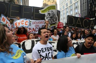 Nueva York demandará a Trump si deroga DACA