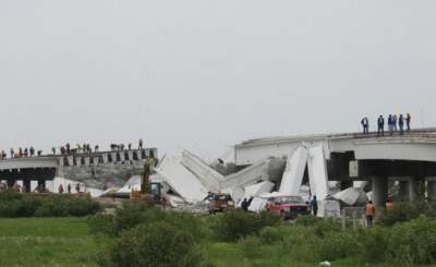 Se desploma puente de la autopista Pirámides-Texcoco por sismo