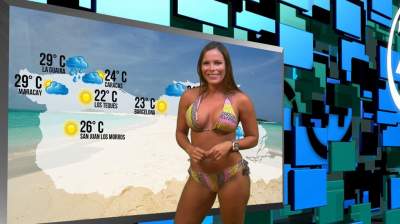 Olvida a Yanet García, 'chica del clima'  presenta en bikini