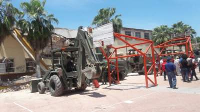 CNTE niega que impida reconstrucción de escuelas en Oaxaca