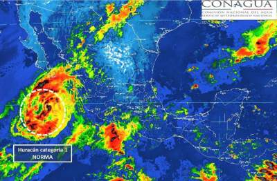 Cierran puertos y suspenden clases en BCS por huracán "Norma"