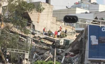 Reportan personas atrapadas en edificio derrumbado en la Condesa