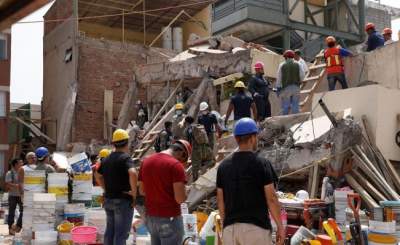 Identifican vida entre escombros de escuela Enrique Rébsamen