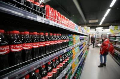 Coca Cola elimina publicidad para donar a reconstrucción