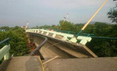 Cae puente en el Istmo tras sismo en Oaxaca
