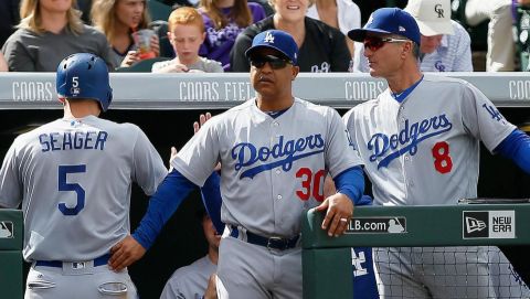 Dodgers doblegan a los Rockies de la mano de Corey Seager