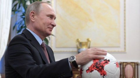 Retrasos en preparativos para el Mundial son inaceptables: Putin