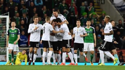 Alemania estará en Rusia 2018 para defender título 3-1 vs Irlanda del Norte