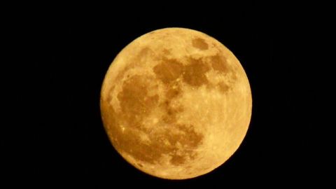 Invitan a observar la Luna más grande del mes