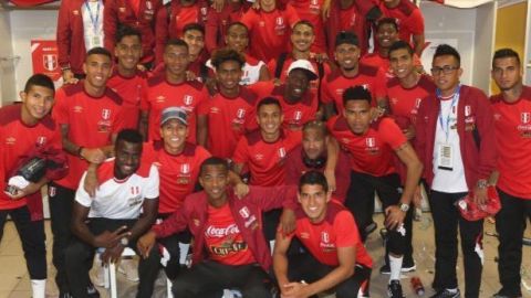 Perú da media jornada laboral libre para ver jugar a su Selección