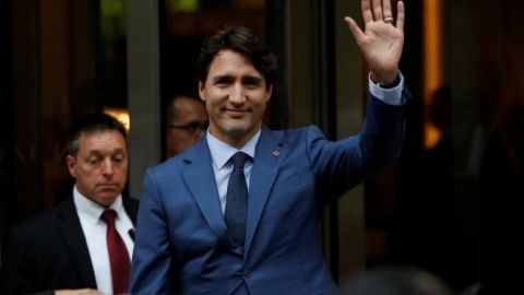 En visita de Trudeau "hay más chavas que reporteros"