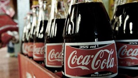 Científicos explican por qué la Coca-Cola de vidrio sabe mejor