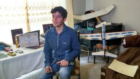 Alumno de Tultepec viaja a la Nasa con proyecto de satélite