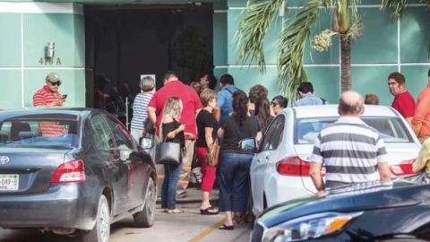 Cientos retiran objetos de sus cajas de seguridad en Mérida