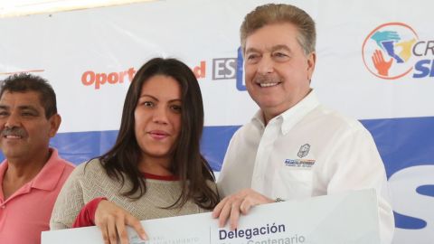 Entrega Gobernador Francisco Vega apoyos sociales en macrojornada