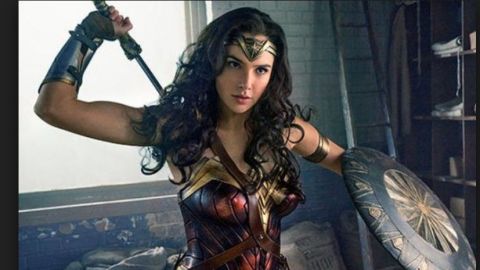 Gal Gadot promueve la "liga de la justicia"