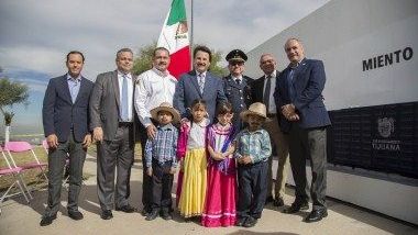 Encabeza Alcalde Izamiento de bandera en la delegación Sánchez Taboada