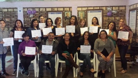 Imparten taller de crecimiento general para la mujer en El Hongo