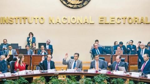 Recortan 800 mdp al INE; no afectará comicios, aseguran