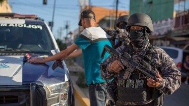 Policía Municipal intensifica su labor; sigue deteniendo a gente armada