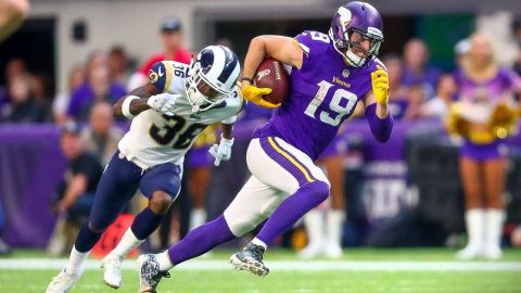 Vikings vencen a Rams en duelo de líderes divisionales