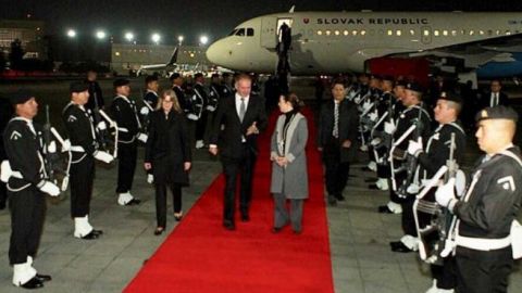 El presidente de Eslovaquia inicia visita a México para reforzar comercio