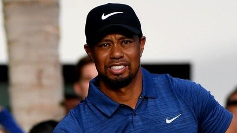 Tiger Woods sigue firme en su regreso al golf