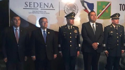 Alcalde Gustavo Sánchez da la bienvenida al nuevo comandante de la 2da Región
