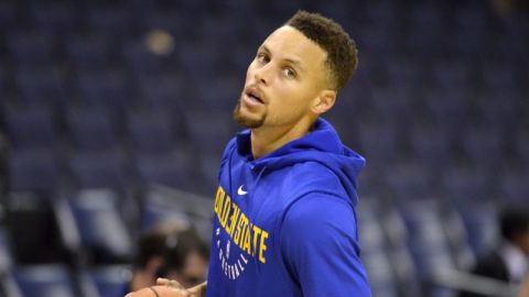 Curry, agradecido de que su lesión fuera temprano en la temporada