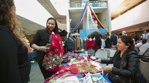 Celebró DIF Baja California bazar navideño en Tijuana