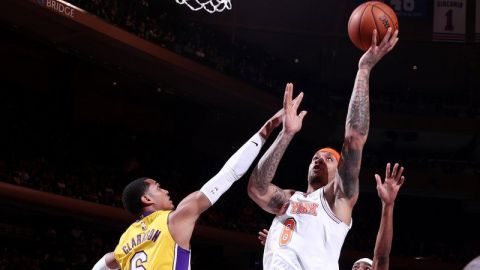 Porzingis suma 37 puntos; Knicks vencen a Lakers en prórroga
