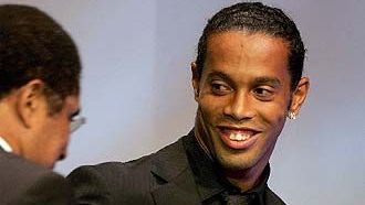 Afirman que Ronaldinho será candidato a senador en Brasil
