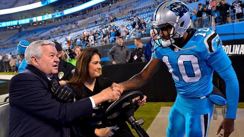 NFL investiga a dueño de Panthers Jerry Richardson