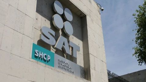 SAT confirma renuncia de Lizandro Núñez