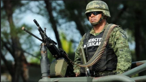 México extradita a EEUU a exlíder de cártel Golfo y a consuegro de "El Chapo"