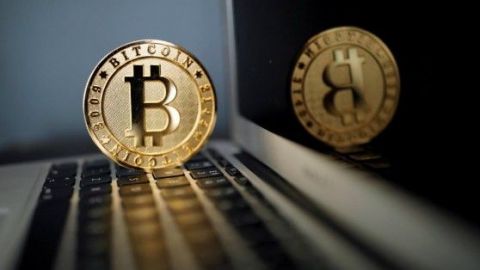 El bitcóin sufre fuertes pérdidas en medio de una gran volatilidad