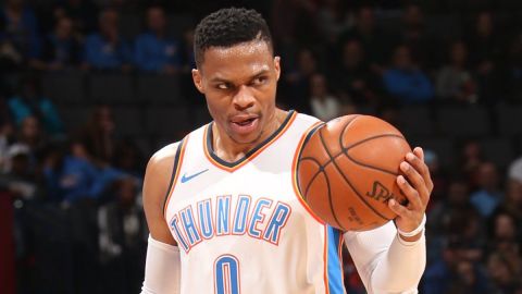 Triple de Westbrook da triunfo a Thunder