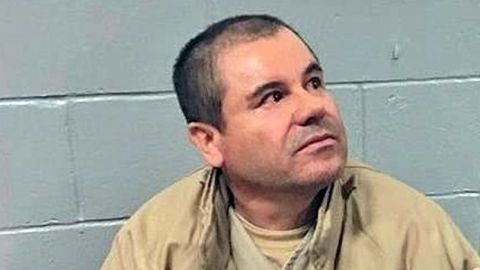 Pide "El Chapo" aplazar juicio