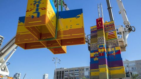 Tel Aviv intenta batir el Guinness de la torre de Lego más alta del mundo