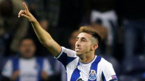 Suspenden dos partidos a Héctor Herrera por codazo con el Porto