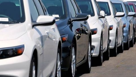 Venta de autos nuevos concluye 2017 con una caída de 4.6%
