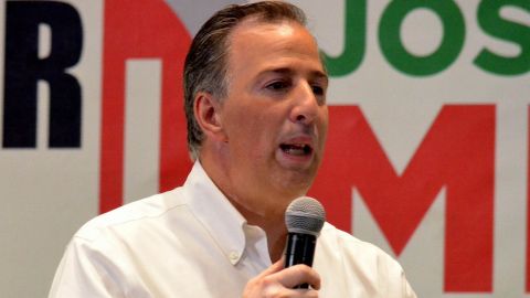 Meade no es padre de gasolinazos, señala PRI; oposición insiste