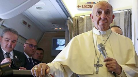 El papa viaja a Chile y Perú con la duda del encuentro con víctimas de abusos