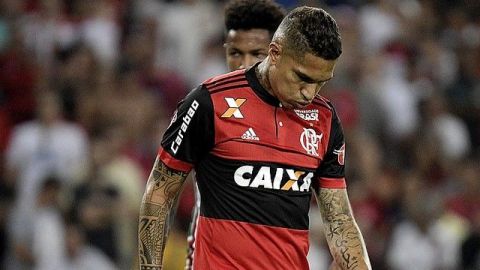 Flamengo suspende temporalmente contrato a Paolo Guerrero