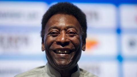 Asesor niega que Pelé haya sido hospitalizado