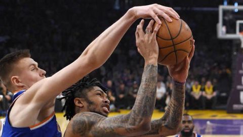 Lakers mantienen su buena racha con triunfo sobre Knicks