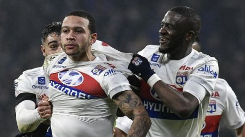 Lyon le propina al PSG su segunda derrota en Liga
