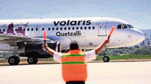 Cofece enjuiciará a aerolíneas por presuntas prácticas monopólicas