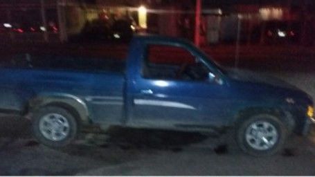 Policía Municipal aseguró a pareja con vehículo robado